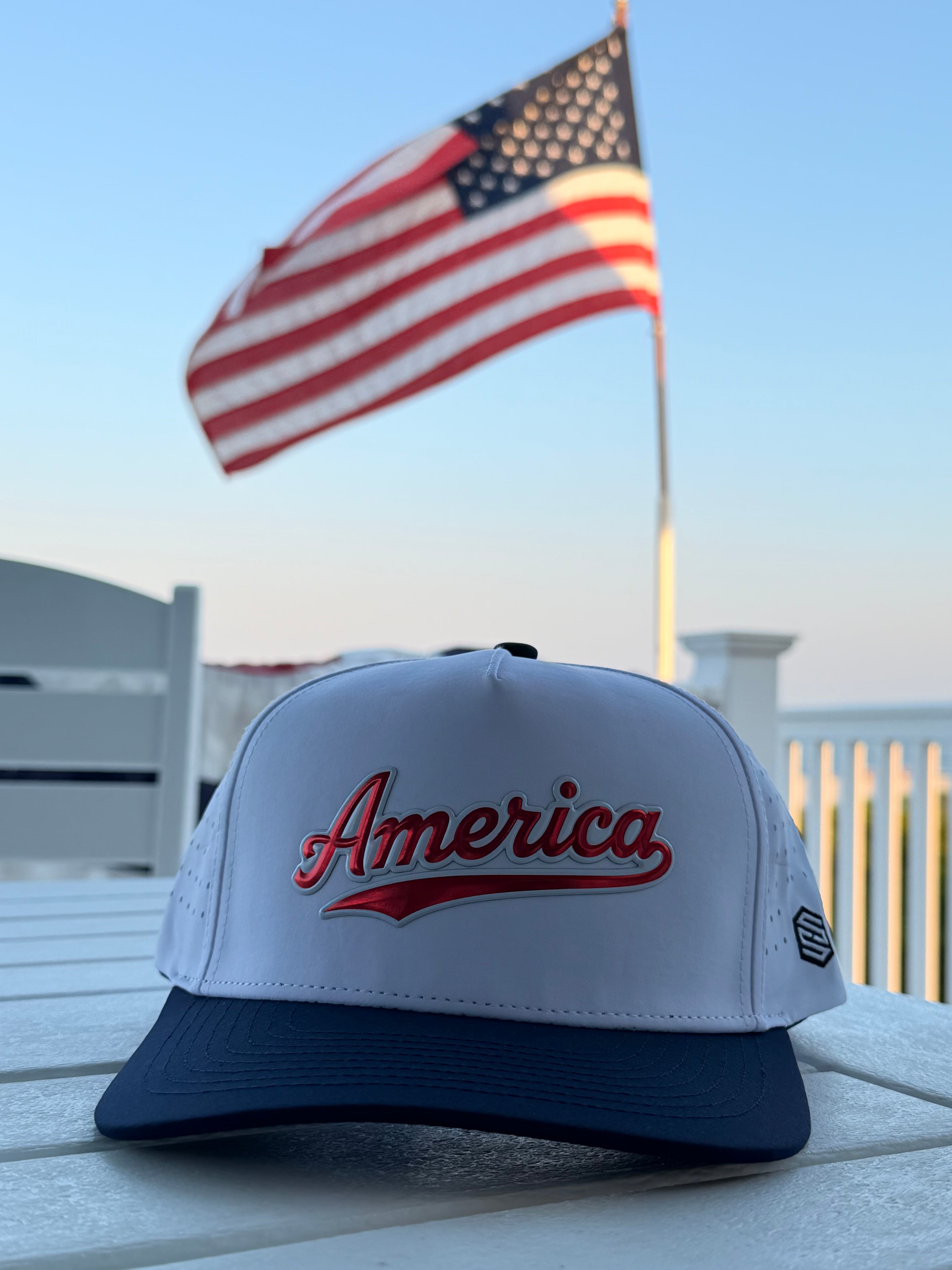 America White/Navy 525