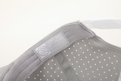 THE COACH - 525R - Grey